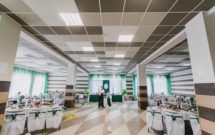 Основной зал