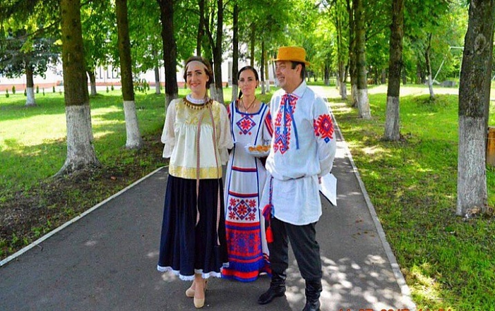 ПОСИДЕЛКИ С ПАНИ ПЫШКОЙ